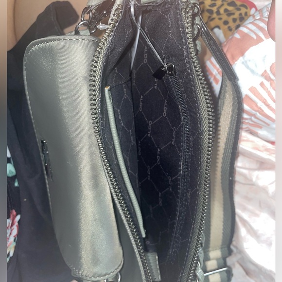 Aldo 2 in one crossbody bag - Picture 2 of 4
